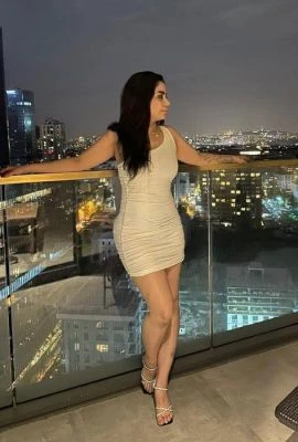 Ella — 7 / 8