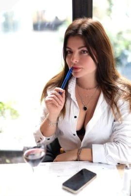 Elena, Escort, Paris