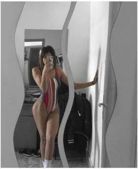 Female Escort — 3 / 9