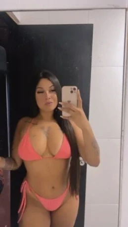 Nathy Machado — 4 / 5