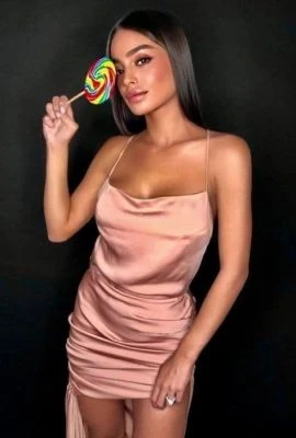 Martina — 3 / 5