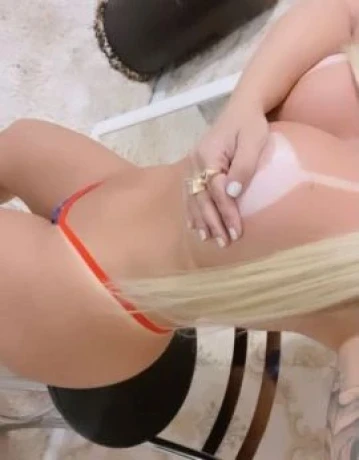 Laura Ferrari — 3 / 9