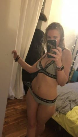 Monica, Escort, Neuilly-sur-Seine