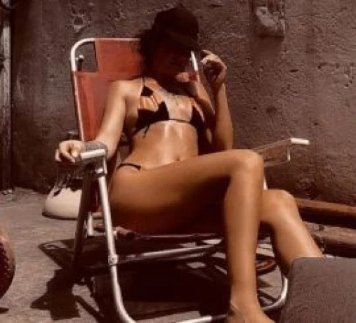 Dora Mendes — 2 / 5