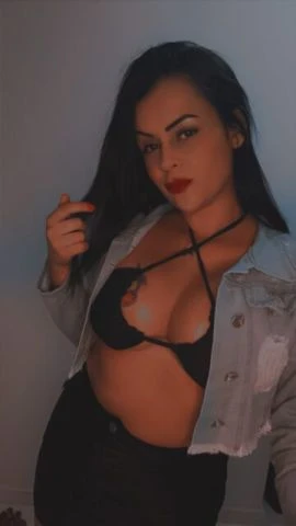 Bia Sally — 2 / 4