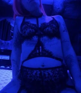 Lari Alves, Escort, São Paulo