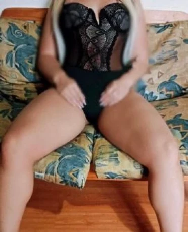 Agata Santos — 4 / 5