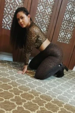 Yara Assayag — 4 / 6