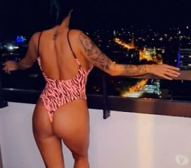 Female Escort — 5 / 7