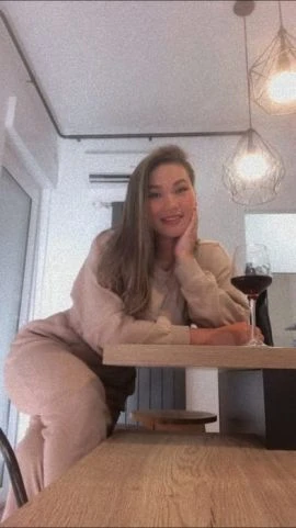 Andreia — 4 / 9