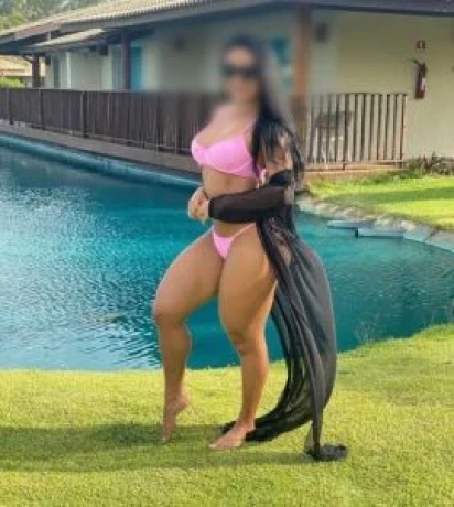 Isabelle Novais — 3 / 5