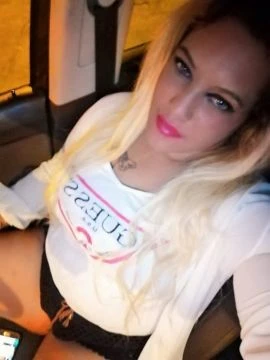 Nada, Escort, Rome