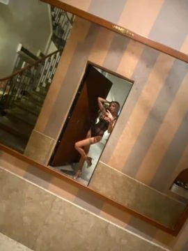 Giulia — 7 / 9