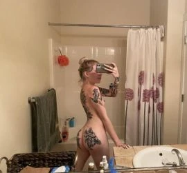 FreakyAunt — 6 / 9
