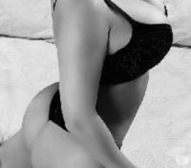 Female Escort — 3 / 5