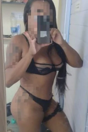 Viviane Prado — 3 / 5