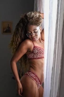 Pryscilla Oliver — 8 / 9