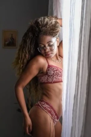 Pryscilla Oliver — 8 / 9