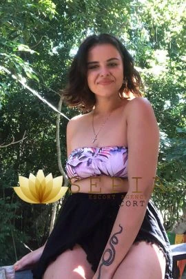 Frida — 2 / 4
