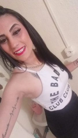 Katrina Silva — 3 / 4