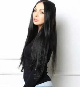 Alena — 4 / 5