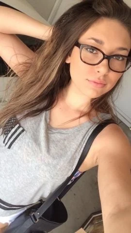 vivianechou — 2 / 4