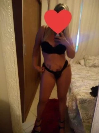 Ana Carolina — 8 / 9