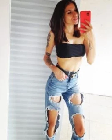 Hillary D’Ávila — 3 / 5