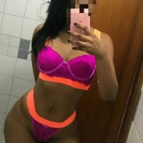 Romana Ferraz — 8 / 9