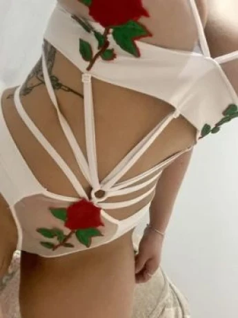 Anne Ramos — 4 / 5