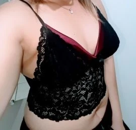 Monique Oliveira — 4 / 5