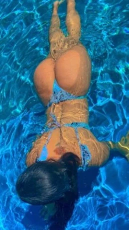 Maitê Melo — 2 / 5