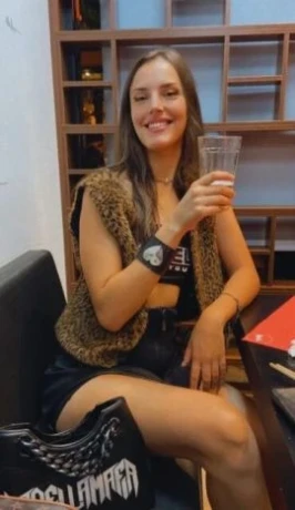 Victoria Aguiar — 5 / 9