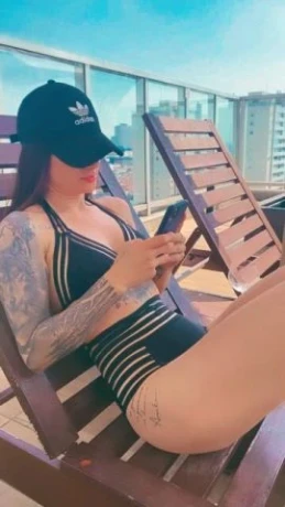 Natasha Brasil — 1 / 5