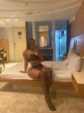 Camila Araújo — 5 / 9