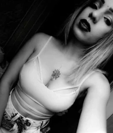 Jú Barros — 6 / 7