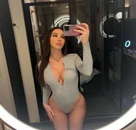 Bella — 3 / 4