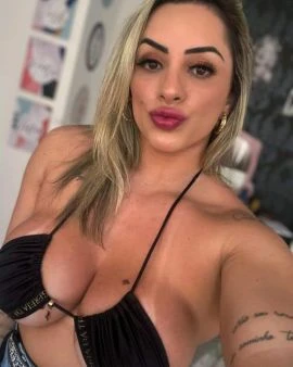 Ivana — 3 / 4