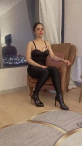 Ella, Escort, Istanbul