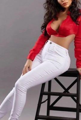 Danna — 7 / 9