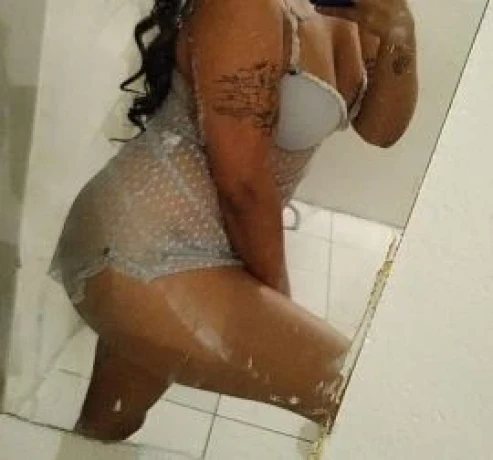 Aisha Salazar — 2 / 4