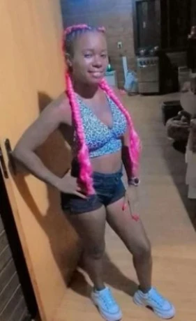 Eduarda Souza — 2 / 5