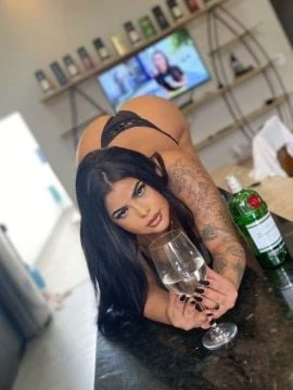 Anitta — 5 / 9