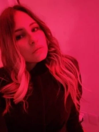 Andressa Mendes — 1 / 4