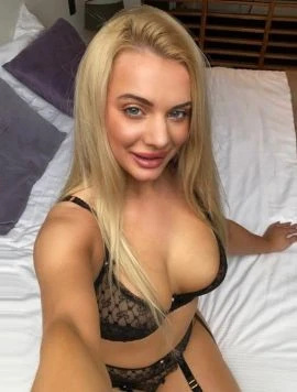 Elizabeth Romanova — 4 / 9