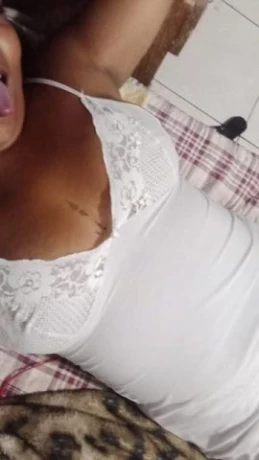 Liz Soares — 3 / 9