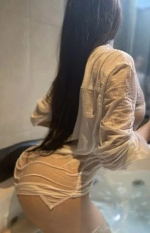 Bianca Castro — 2 / 5