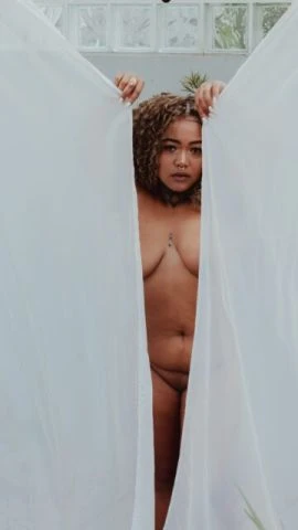 Isadora Menezes — 5 / 9
