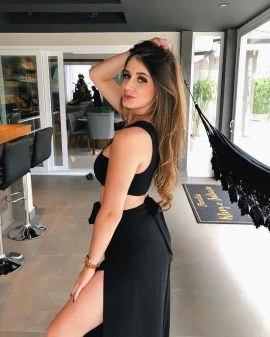 Esmee — 5 / 9