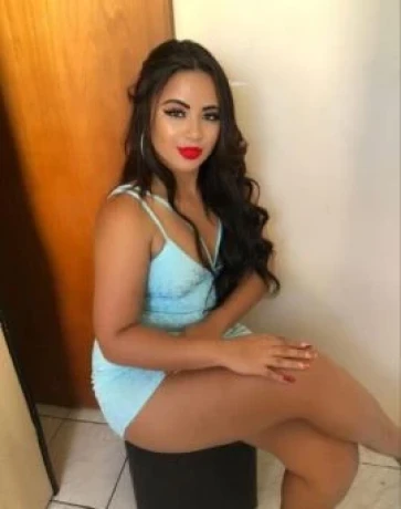 Larissa Ferreira — 5 / 7